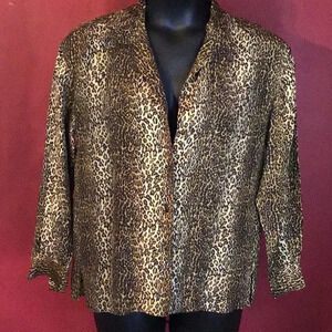 FY2 SILK ANIMAL PRINT BLOUSE SIZE M